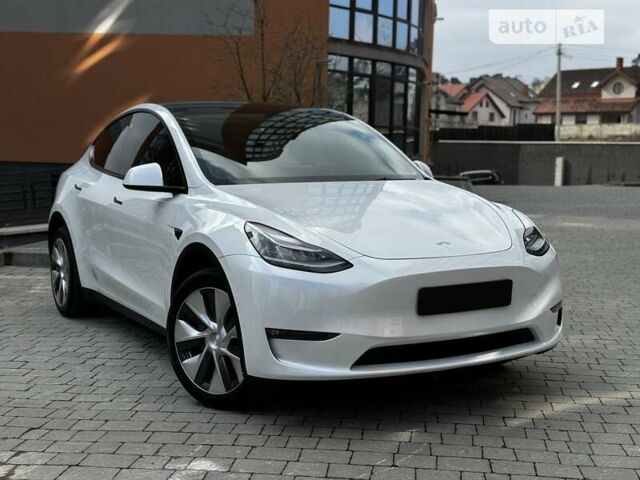 Белый Тесла Model Y, объемом двигателя 0 л и пробегом 41 тыс. км за 33750 $, фото 6 на Automoto.ua