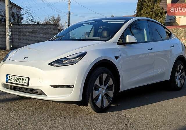 Білий Тесла Model Y, об'ємом двигуна 0 л та пробігом 101 тис. км за 23899 $, фото 19 на Automoto.ua