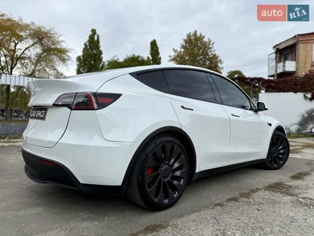 Белый Тесла Model Y, объемом двигателя 0 л и пробегом 88 тыс. км за 26999 $, фото 8 на Automoto.ua