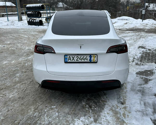 Белый Тесла Model Y, объемом двигателя 0 л и пробегом 85 тыс. км за 39800 $, фото 1 на Automoto.ua