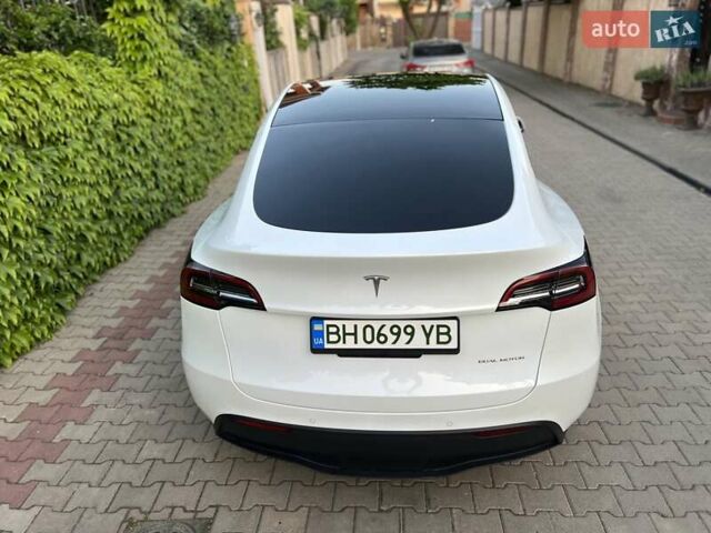 Белый Тесла Model Y, объемом двигателя 0 л и пробегом 69 тыс. км за 24900 $, фото 18 на Automoto.ua