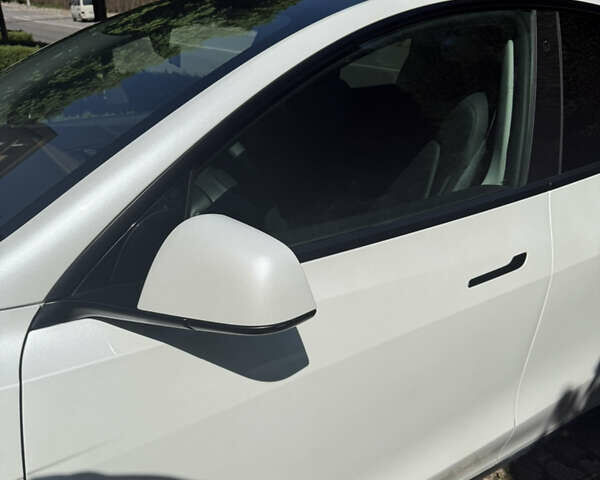 Білий Тесла Model Y, об'ємом двигуна 0 л та пробігом 72 тис. км за 25200 $, фото 3 на Automoto.ua