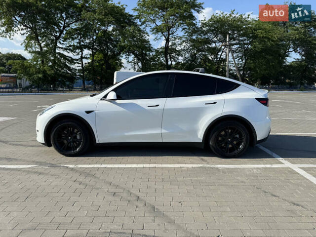 Белый Тесла Model Y, объемом двигателя 0 л и пробегом 155 тыс. км за 20777 $, фото 18 на Automoto.ua