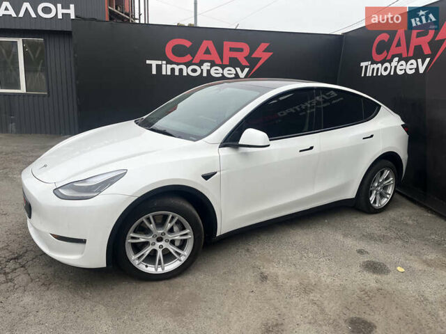 Білий Тесла Model Y, об'ємом двигуна 0 л та пробігом 56 тис. км за 25000 $, фото 5 на Automoto.ua