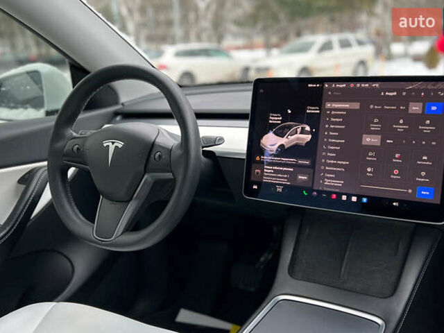 Білий Тесла Model Y, об'ємом двигуна 0 л та пробігом 90 тис. км за 23999 $, фото 17 на Automoto.ua