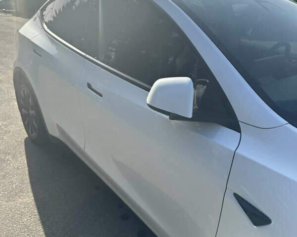 Белый Тесла Model Y, объемом двигателя 0 л и пробегом 46 тыс. км за 25900 $, фото 3 на Automoto.ua