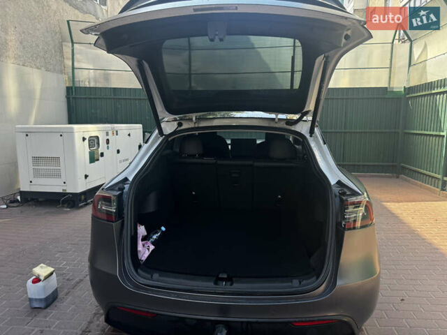 Белый Тесла Model Y, объемом двигателя 0 л и пробегом 69 тыс. км за 25900 $, фото 9 на Automoto.ua