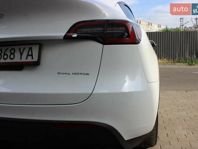 Белый Тесла Model Y, объемом двигателя 0 л и пробегом 67 тыс. км за 27000 $, фото 13 на Automoto.ua