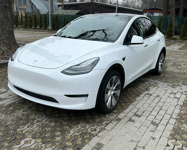 Білий Тесла Model Y, об'ємом двигуна 0 л та пробігом 37 тис. км за 34990 $, фото 1 на Automoto.ua