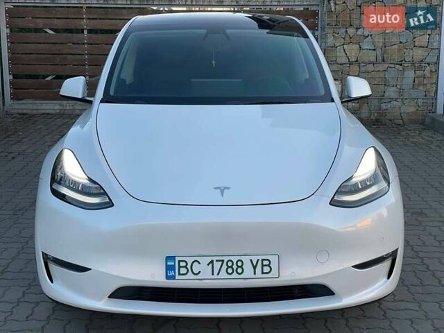 Белый Тесла Model Y, объемом двигателя 0 л и пробегом 56 тыс. км за 24980 $, фото 10 на Automoto.ua