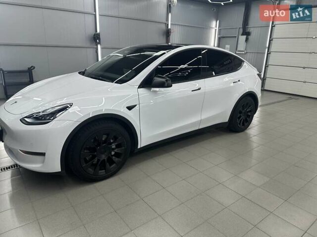 Білий Тесла Model Y, об'ємом двигуна 0 л та пробігом 91 тис. км за 19200 $, фото 8 на Automoto.ua