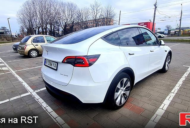 Білий Тесла Model Y, об'ємом двигуна 0 л та пробігом 63 тис. км за 33900 $, фото 6 на Automoto.ua