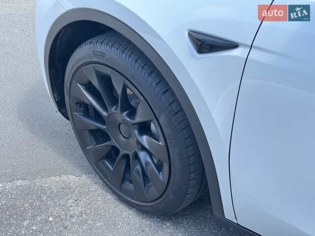 Белый Тесла Model Y, объемом двигателя 0 л и пробегом 34 тыс. км за 31999 $, фото 24 на Automoto.ua