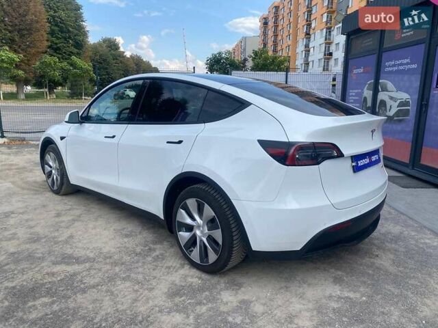 Білий Тесла Model Y, об'ємом двигуна 0 л та пробігом 61 тис. км за 23800 $, фото 7 на Automoto.ua