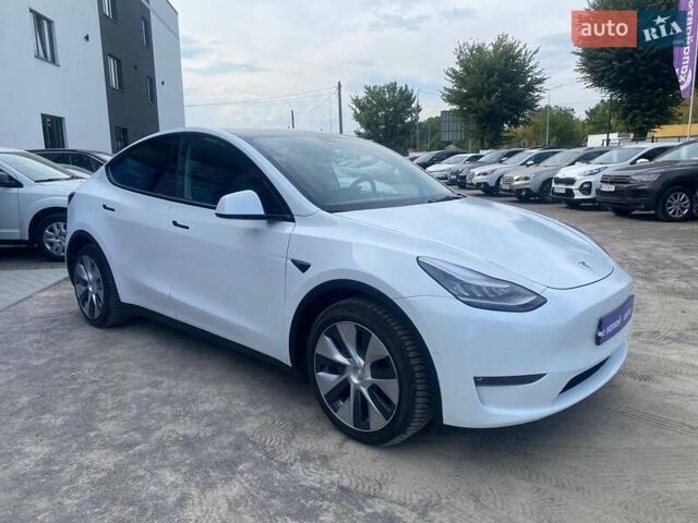 Білий Тесла Model Y, об'ємом двигуна 0 л та пробігом 61 тис. км за 23800 $, фото 2 на Automoto.ua