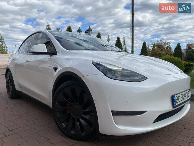 Белый Тесла Model Y, объемом двигателя 0 л и пробегом 130 тыс. км за 23000 $, фото 5 на Automoto.ua