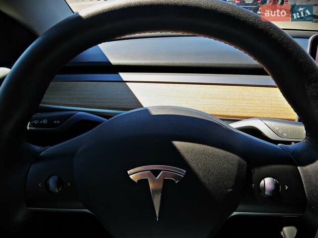 Білий Тесла Model Y, об'ємом двигуна 0 л та пробігом 67 тис. км за 25500 $, фото 9 на Automoto.ua