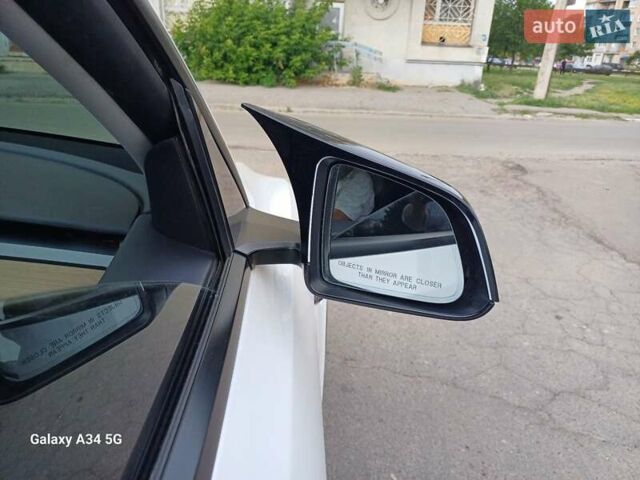 Белый Тесла Model Y, объемом двигателя 0 л и пробегом 67 тыс. км за 23000 $, фото 9 на Automoto.ua