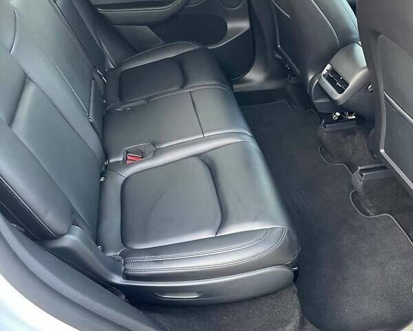 Белый Тесла Model Y, объемом двигателя 0 л и пробегом 16 тыс. км за 29900 $, фото 22 на Automoto.ua