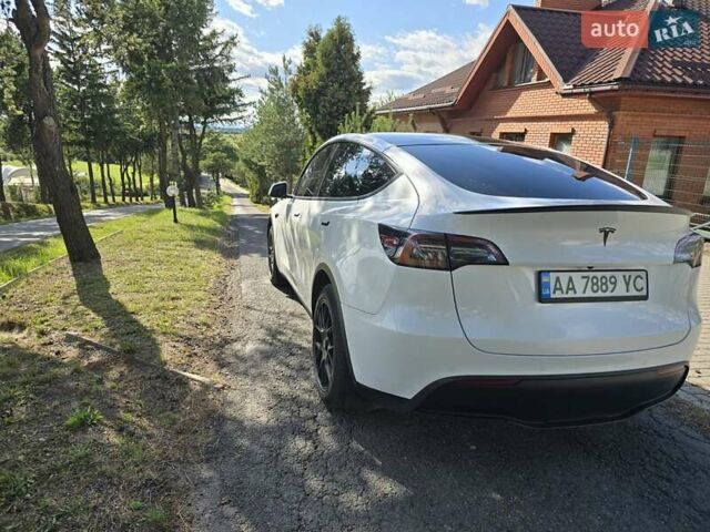 Белый Тесла Model Y, объемом двигателя 0 л и пробегом 109 тыс. км за 22000 $, фото 89 на Automoto.ua