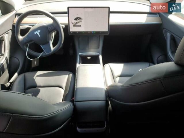 Белый Тесла Model Y, объемом двигателя 0 л и пробегом 43 тыс. км за 10000 $, фото 7 на Automoto.ua