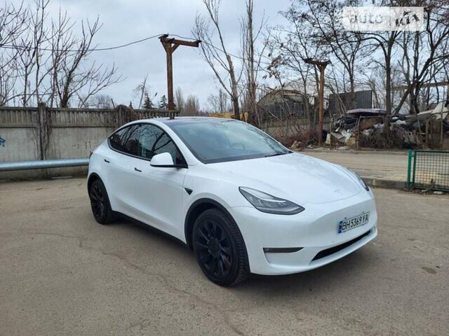 Белый Тесла Model Y, объемом двигателя 0 л и пробегом 76 тыс. км за 32800 $, фото 6 на Automoto.ua