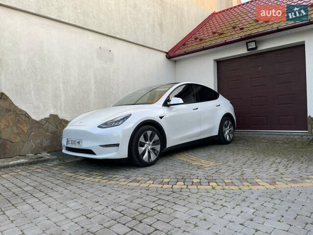 Білий Тесла Model Y, об'ємом двигуна 0 л та пробігом 13 тис. км за 25500 $, фото 29 на Automoto.ua
