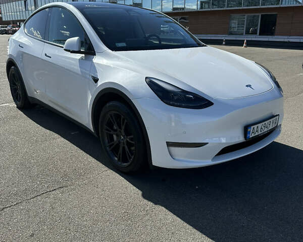 Тесла Model Y 2021 в Киеве на Automoto.ua Белый Тесла Model Y, объемом двигателя 0 л и пробегом 117 тыс. км за 35000 $, фото 2 на Automoto.ua