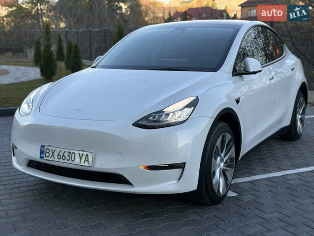 Тесла Model Y 2021 в Хмельницком на Automoto.ua Белый Тесла Model Y, объемом двигателя 0 л и пробегом 83 тыс. км за 25499 $, фото 17 на Automoto.ua