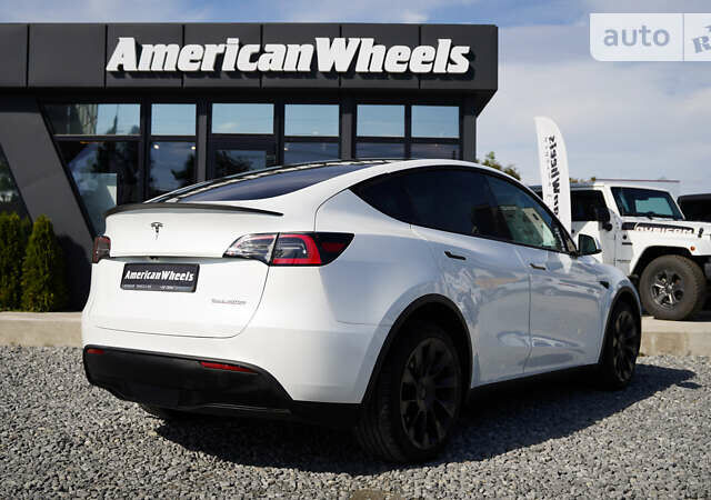 Белый Тесла Model Y, объемом двигателя 0 л и пробегом 30 тыс. км за 26900 $, фото 4 на Automoto.ua