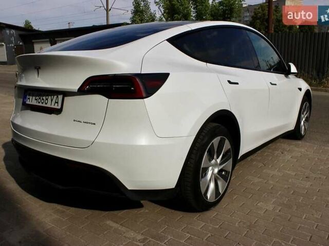 Белый Тесла Model Y, объемом двигателя 0 л и пробегом 67 тыс. км за 27000 $, фото 4 на Automoto.ua