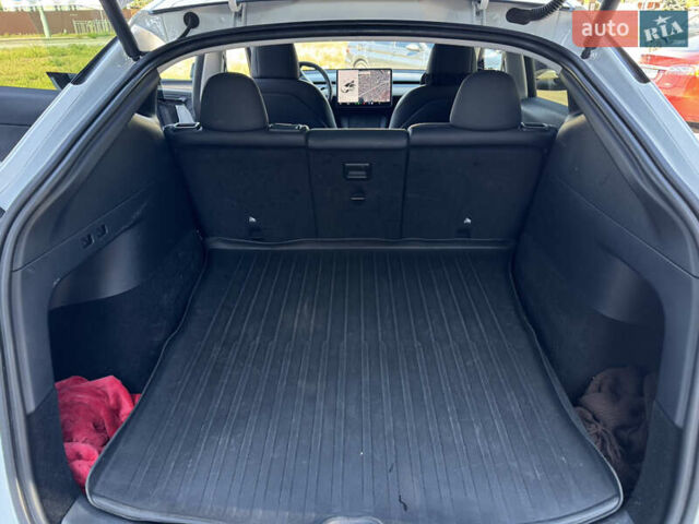 Белый Тесла Model Y, объемом двигателя 0 л и пробегом 120 тыс. км за 32500 $, фото 6 на Automoto.ua
