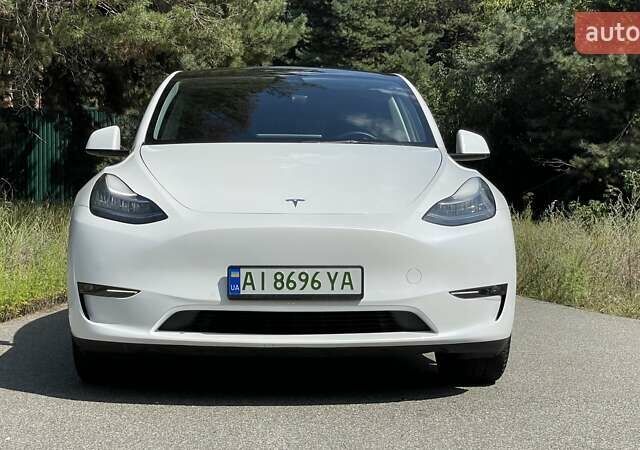 Белый Тесла Model Y, объемом двигателя 0 л и пробегом 65 тыс. км за 29999 $, фото 15 на Automoto.ua