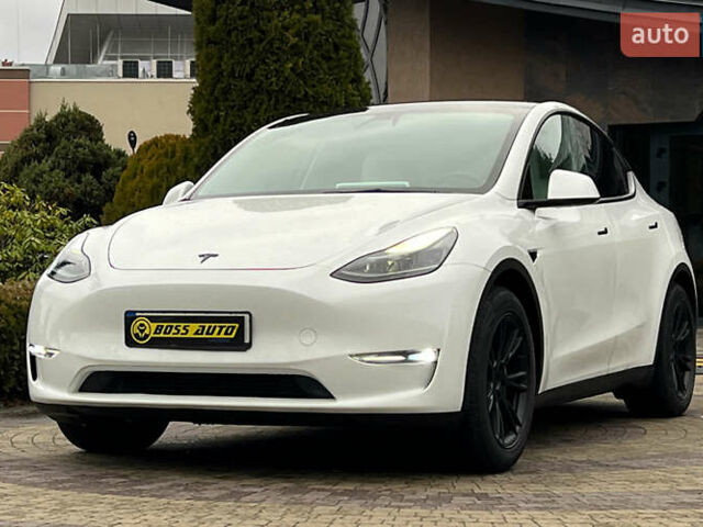 Білий Тесла Model Y, об'ємом двигуна 0 л та пробігом 88 тис. км за 26800 $, фото 2 на Automoto.ua