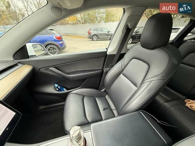 Белый Тесла Model Y, объемом двигателя 0 л и пробегом 68 тыс. км за 24900 $, фото 17 на Automoto.ua