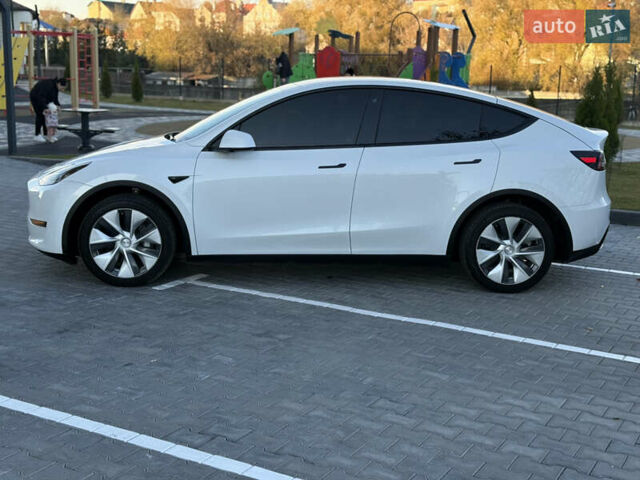 Тесла Model Y 2021 в Хмельницком на Automoto.ua Белый Тесла Model Y, объемом двигателя 0 л и пробегом 83 тыс. км за 25499 $, фото 12 на Automoto.ua