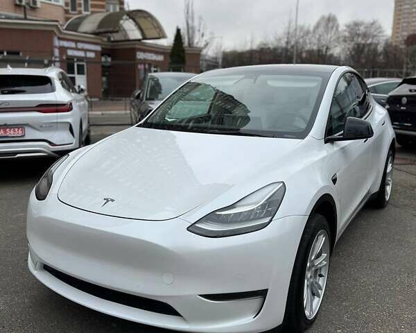 Білий Тесла Model Y, об'ємом двигуна 0 л та пробігом 47 тис. км за 23499 $, фото 13 на Automoto.ua