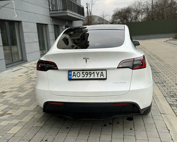 Білий Тесла Model Y, об'ємом двигуна 0 л та пробігом 116 тис. км за 26500 $, фото 2 на Automoto.ua