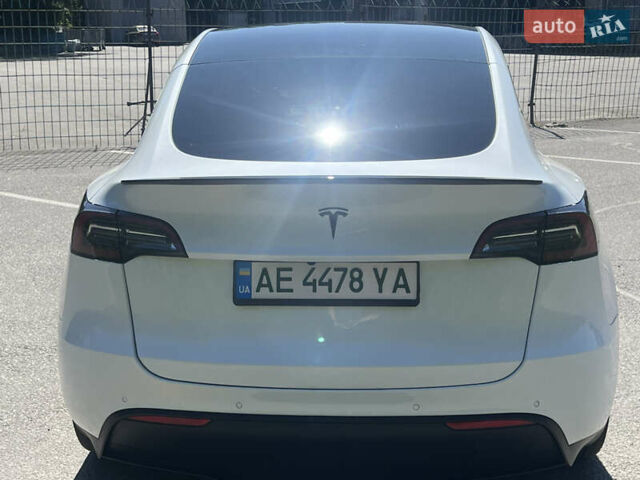 Белый Тесла Model Y, объемом двигателя 0 л и пробегом 63 тыс. км за 25500 $, фото 5 на Automoto.ua