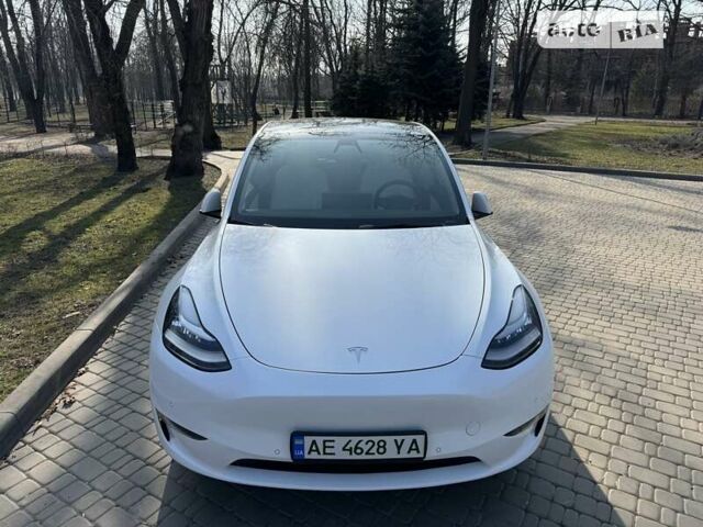 Белый Тесла Model Y, объемом двигателя 0 л и пробегом 56 тыс. км за 40500 $, фото 33 на Automoto.ua