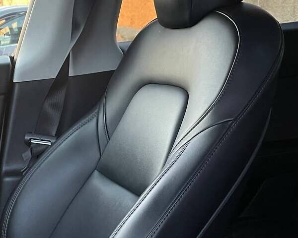 Белый Тесла Model Y, объемом двигателя 0 л и пробегом 56 тыс. км за 24980 $, фото 37 на Automoto.ua