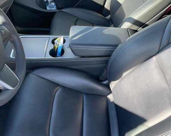 Белый Тесла Model Y, объемом двигателя 0 л и пробегом 81 тыс. км за 23999 $, фото 2 на Automoto.ua