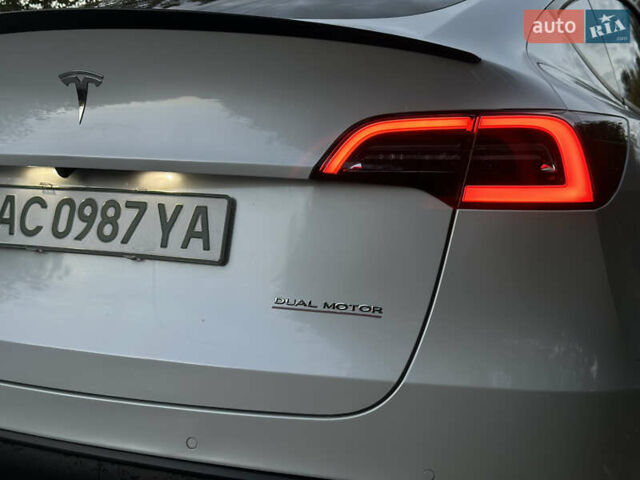 Белый Тесла Model Y, объемом двигателя 0 л и пробегом 57 тыс. км за 30000 $, фото 10 на Automoto.ua