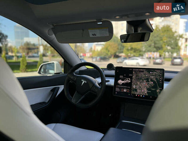 Белый Тесла Model Y, объемом двигателя 0 л и пробегом 88 тыс. км за 25700 $, фото 23 на Automoto.ua