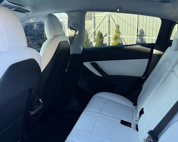 Белый Тесла Model Y, объемом двигателя 0 л и пробегом 74 тыс. км за 23500 $, фото 8 на Automoto.ua