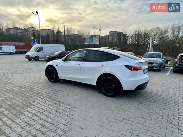 Белый Тесла Model Y, объемом двигателя 0 л и пробегом 45 тыс. км за 33500 $, фото 17 на Automoto.ua