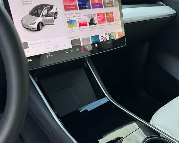 Білий Тесла Model Y, об'ємом двигуна 0 л та пробігом 83 тис. км за 24500 $, фото 11 на Automoto.ua