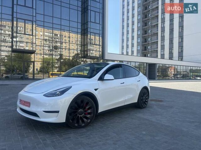 Білий Тесла Model Y, об'ємом двигуна 0 л та пробігом 40 тис. км за 29000 $, фото 1 на Automoto.ua