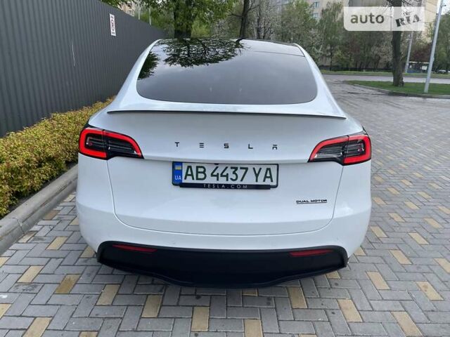 Белый Тесла Model Y, объемом двигателя 0 л и пробегом 31 тыс. км за 34500 $, фото 2 на Automoto.ua