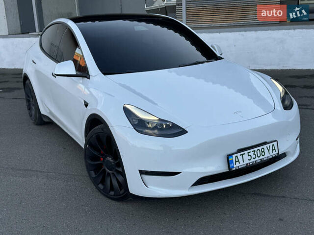 Белый Тесла Model Y, объемом двигателя 0 л и пробегом 71 тыс. км за 20999 $, фото 1 на Automoto.ua